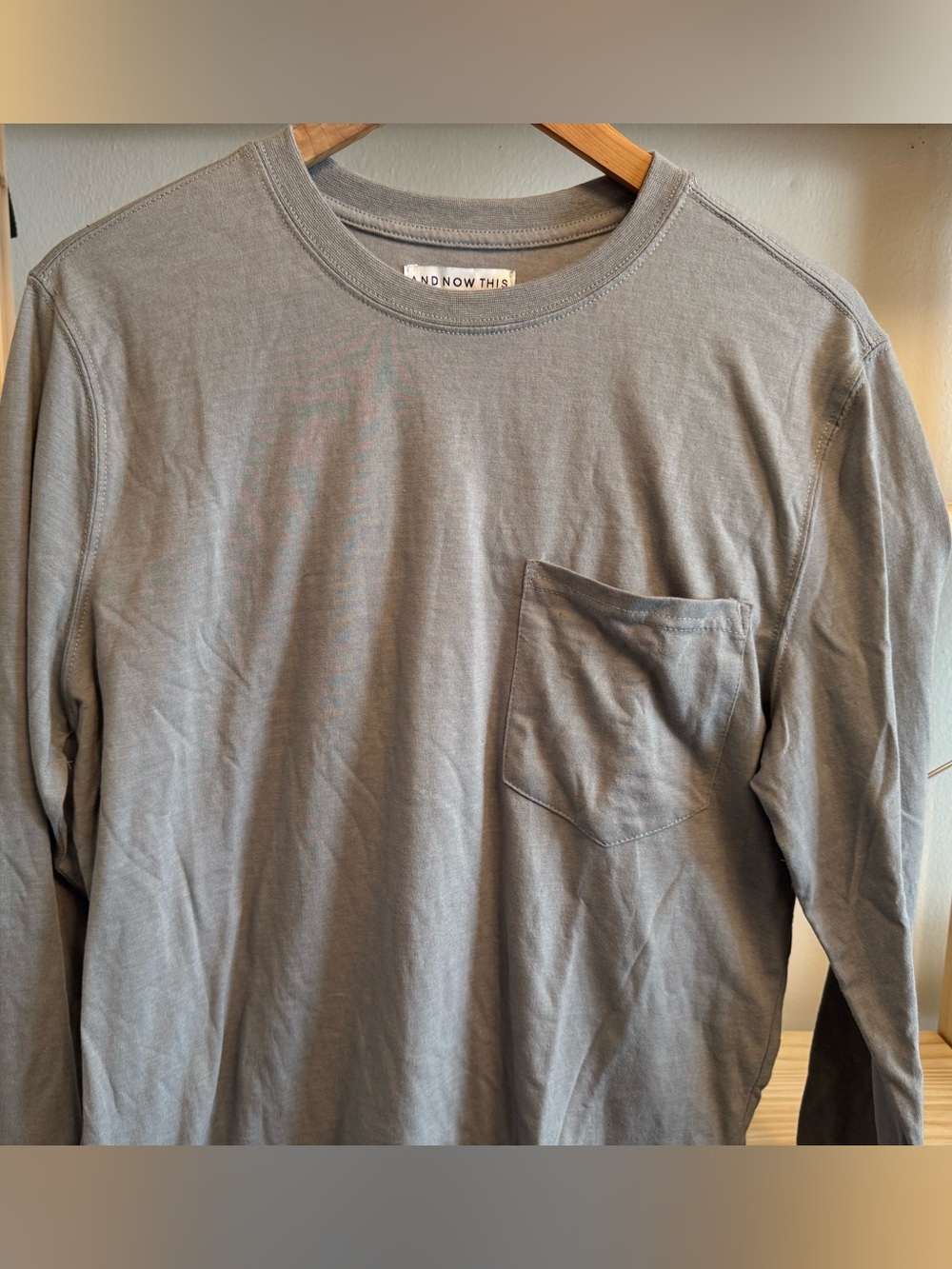 Men’s Crewneck Pocket Long Sleeve T-Shirt — Gray